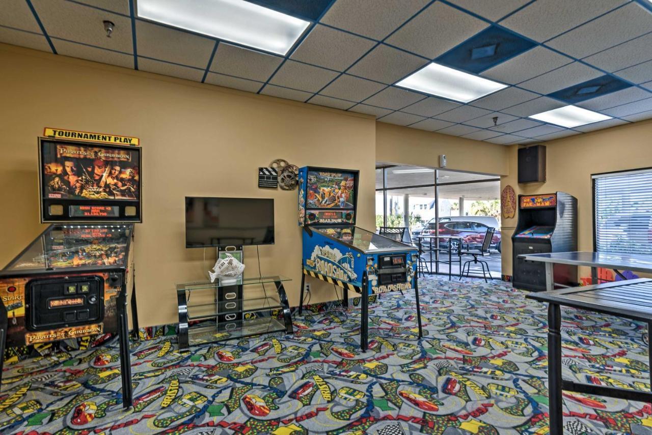Oceanfront Resort-Style Getaway - Walk To Beach! Daytona Beach Eksteriør billede