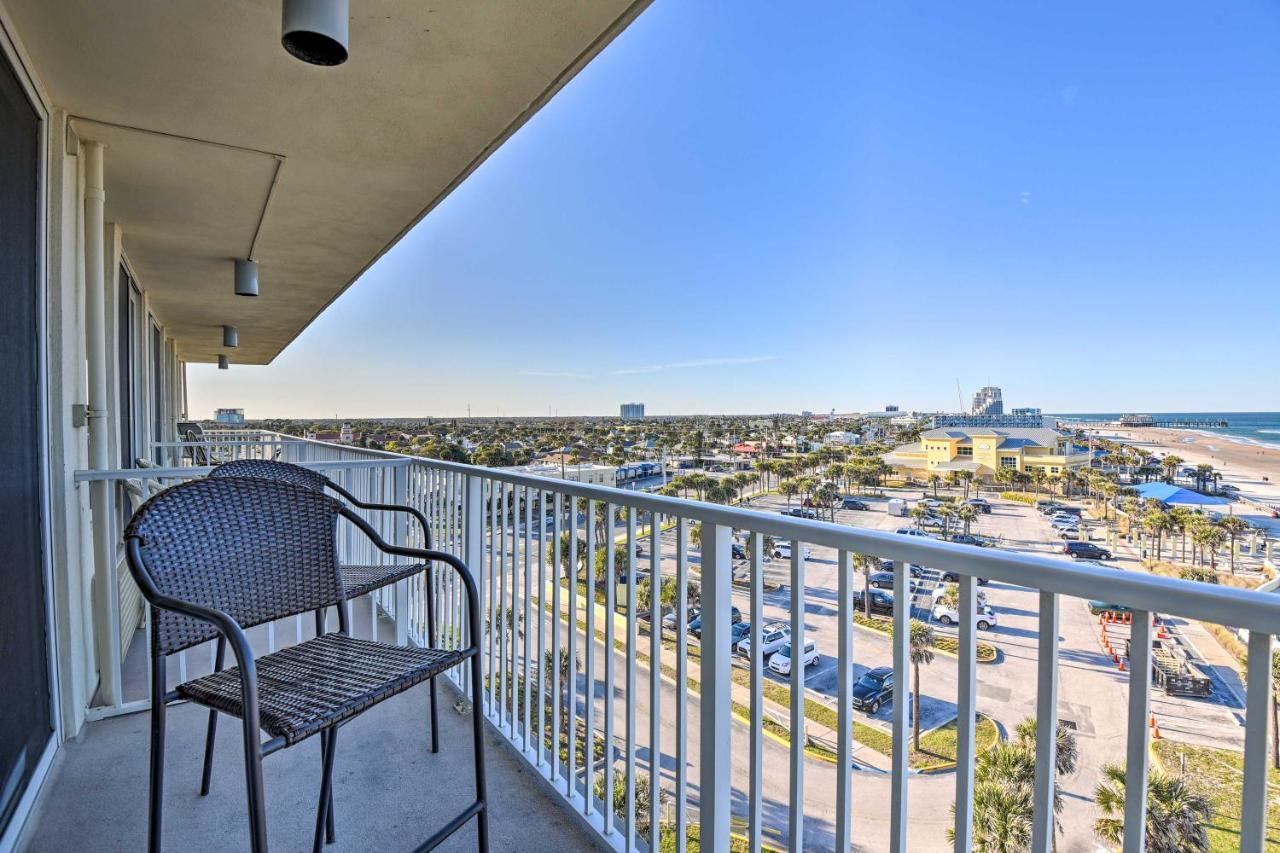 Oceanfront Resort-Style Getaway - Walk To Beach! Daytona Beach Eksteriør billede